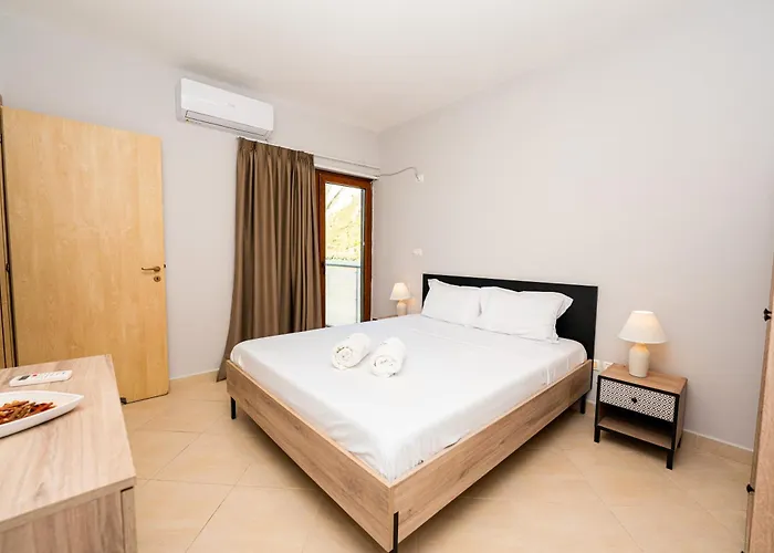 The Blue Nest - 4br, Marine & Nature Magic View Апартаменты Дуррес