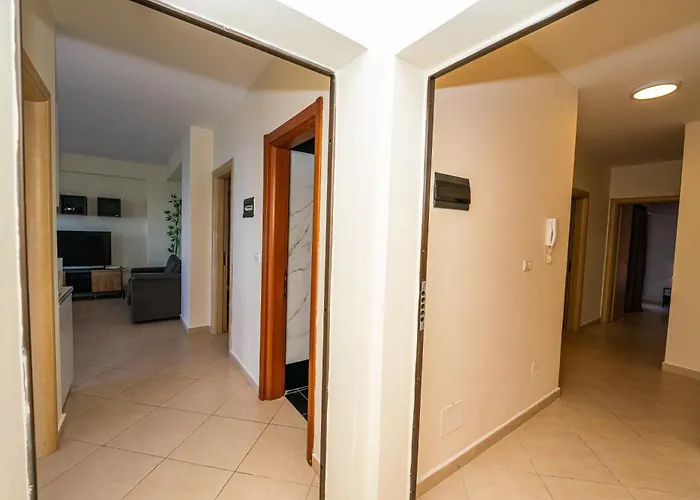 The Blue Nest - 4br, Marine & Nature Magic View Апартаменты