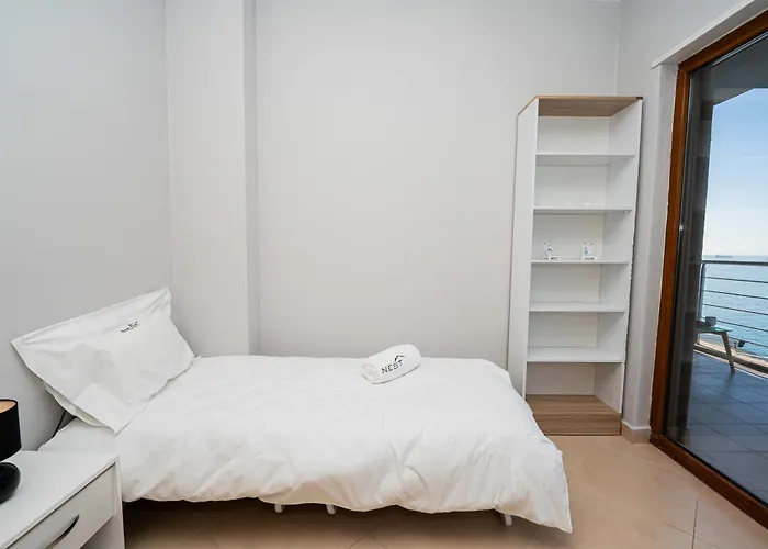 The Blue Nest - 4br, Marine & Nature Magic View Апартаменты Дуррес