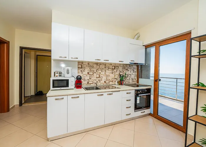 Апартаменты The Blue Nest - 4br, Marine & Nature Magic View
