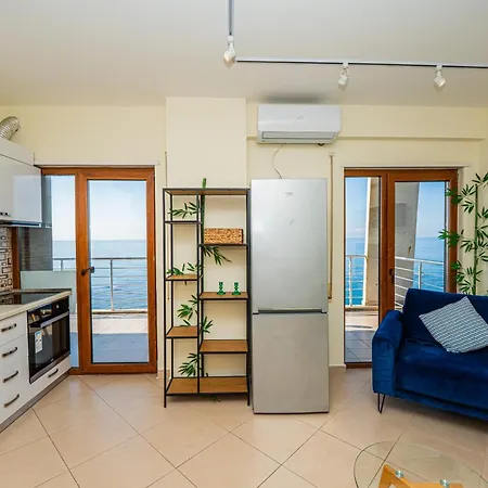The Blue Nest - 4br, Marine & Nature Magic View Apartman